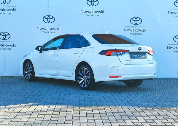 Toyota Corolla cena 93900 przebieg: 90571, rok produkcji 2021 z Wałbrzych małe 301